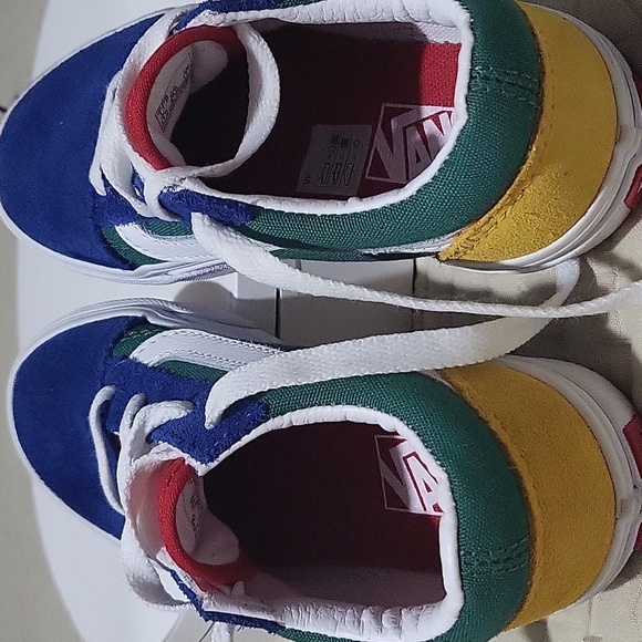 NWOB/T Vans Old Skool Yact Club Skate Shoes Red Blue Green Yellow Kids Size 11C - Picture 3 of 6